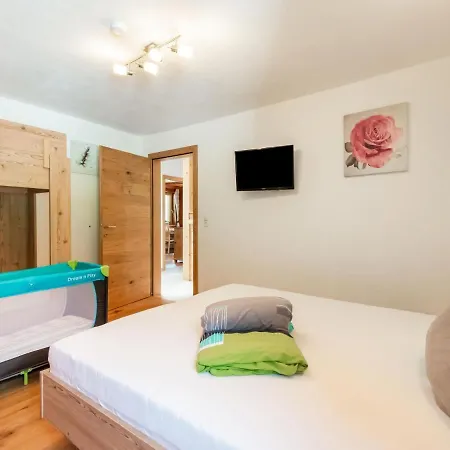 Holiday home Cozy In Tyrol Near Area Oetz