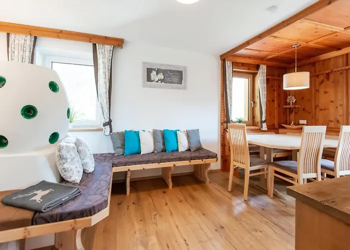 In Near Hochoetz Lift